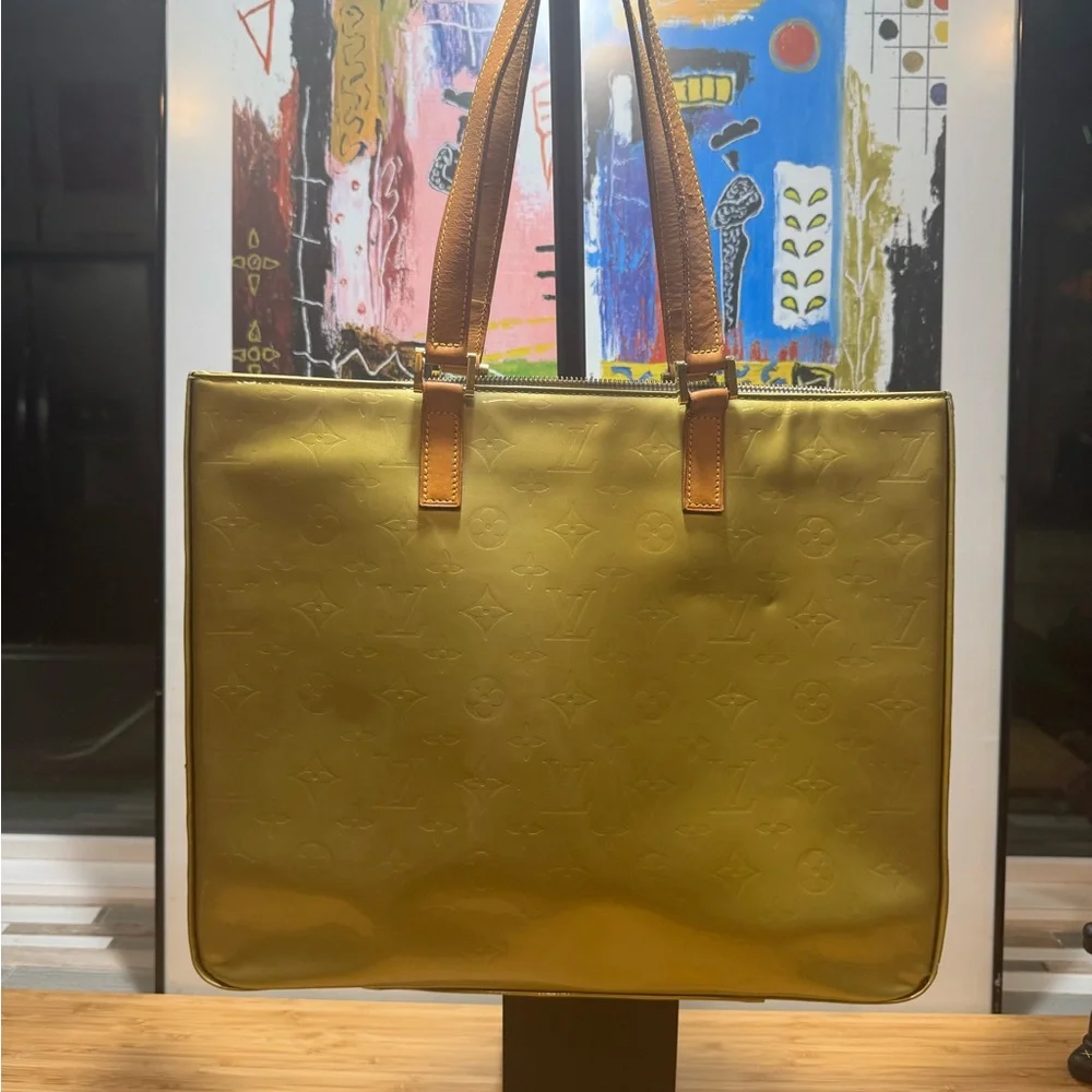 Louis Vuitton Houston Tote Lime Yellow Leather Monogram Vernis - Picture 1 of 15